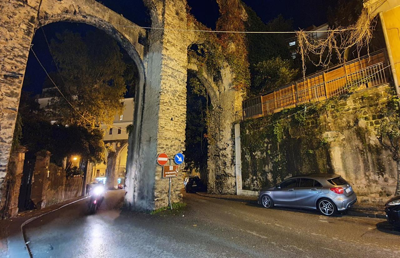 La Casa Sugli Archi Bed & Breakfast Salerno Ngoại thất bức ảnh